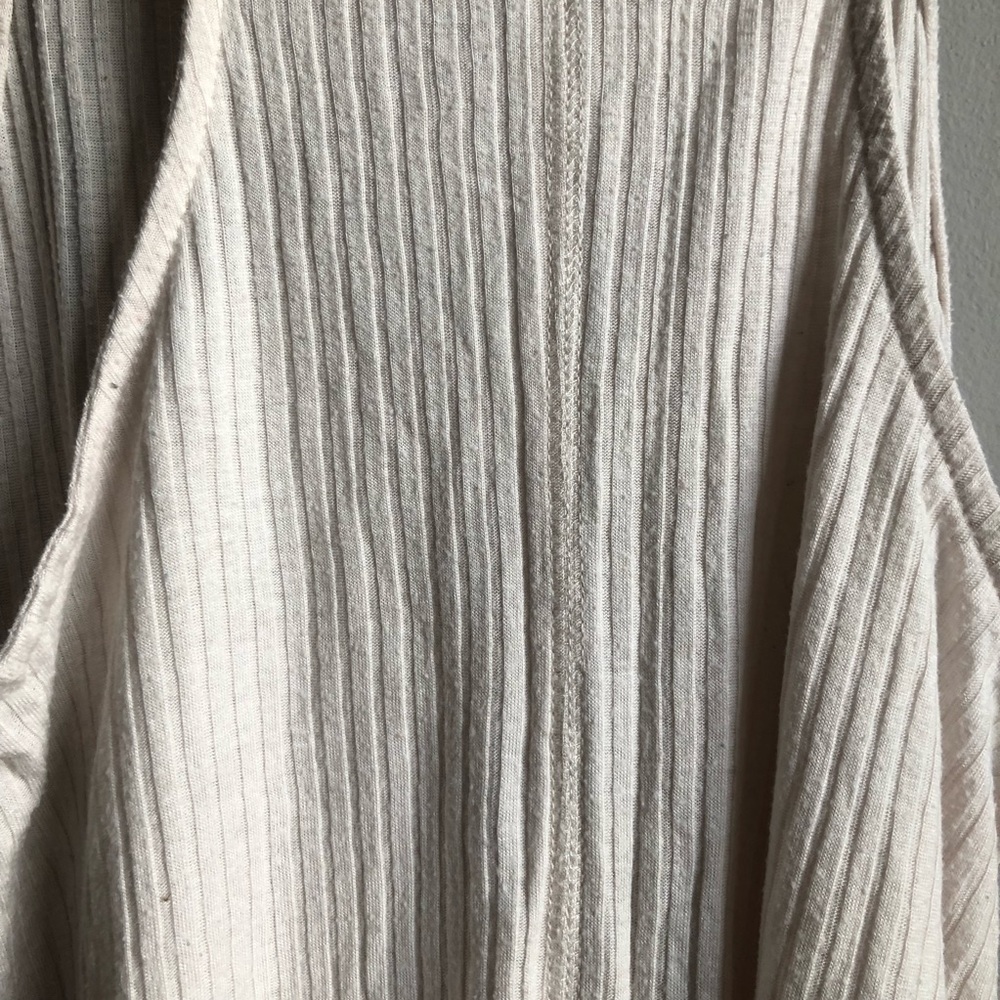 Express Ribbed Rayon Tank - Picture 7 of 8